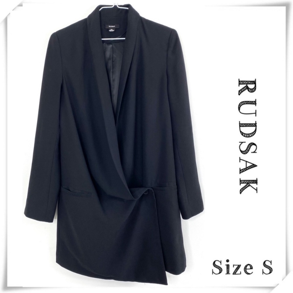 RUDSAK Drape Front Oversized Blazer Jack in Noir Black Size S Style 8516856